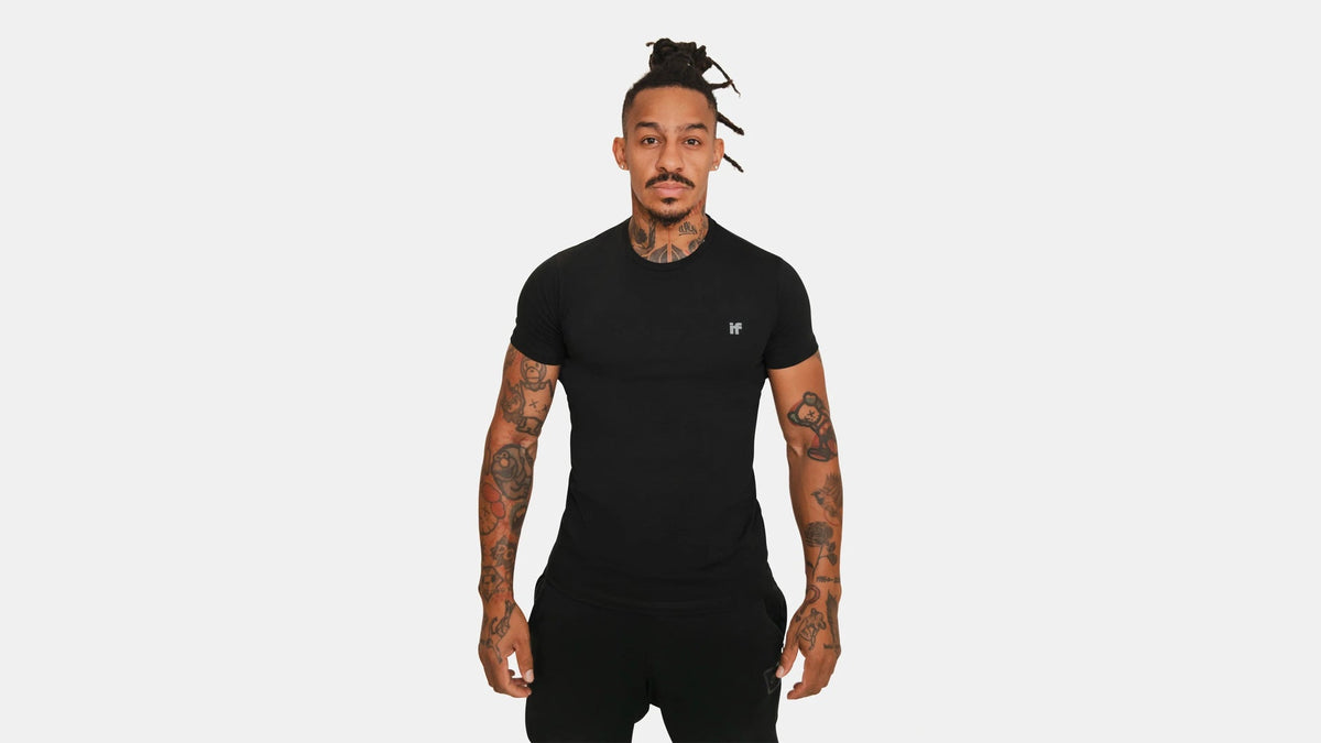 Muscle Fit T-Shirts for Men: Fit, Fabric & Sizing Guide