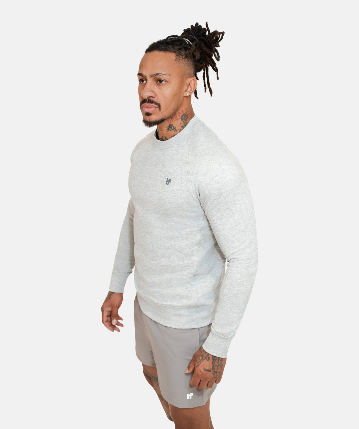 grey long-sleeved gym sweater