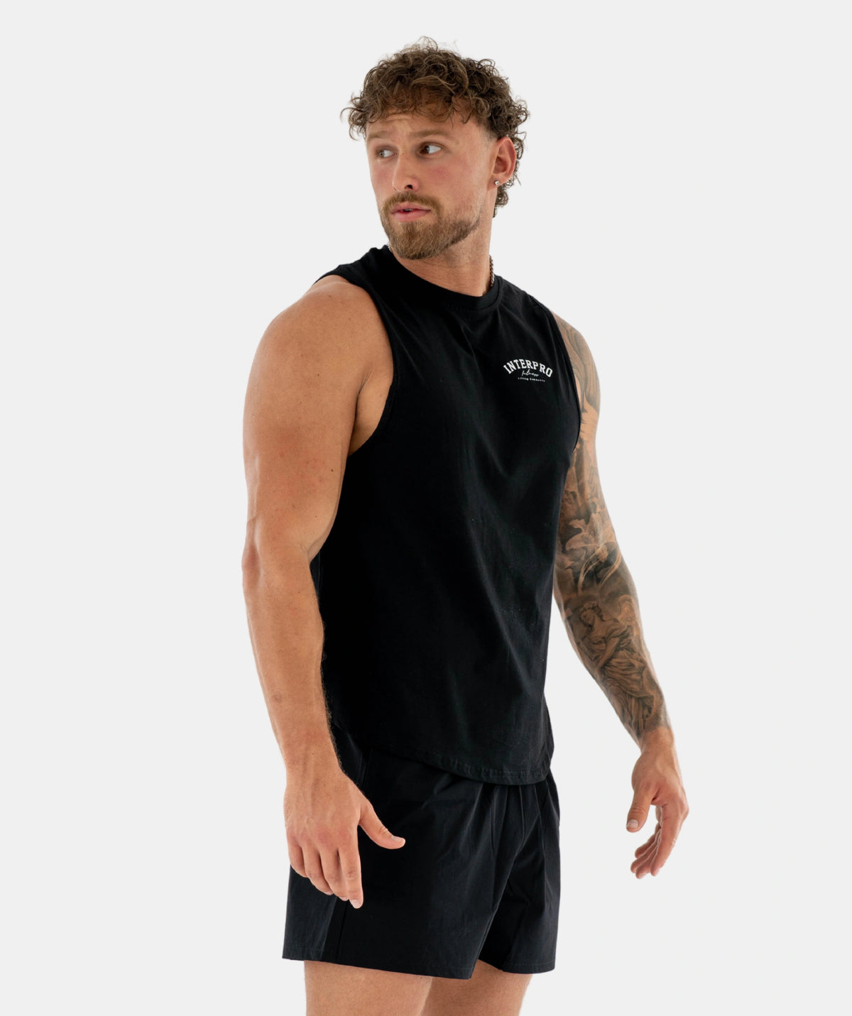 Man black sleeveless shirt 