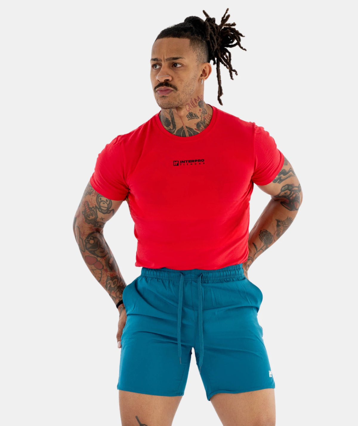 Man wearing a red t-shirt