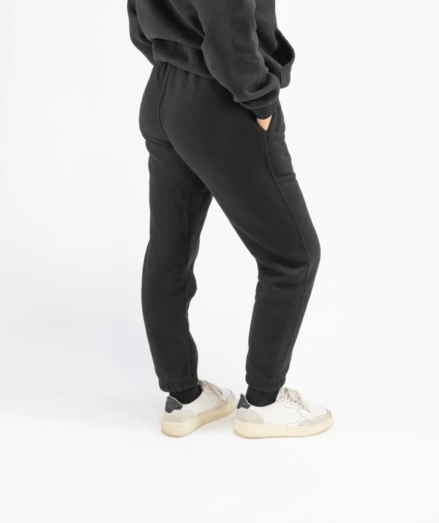 Women's Regular Fit Joggers - Black