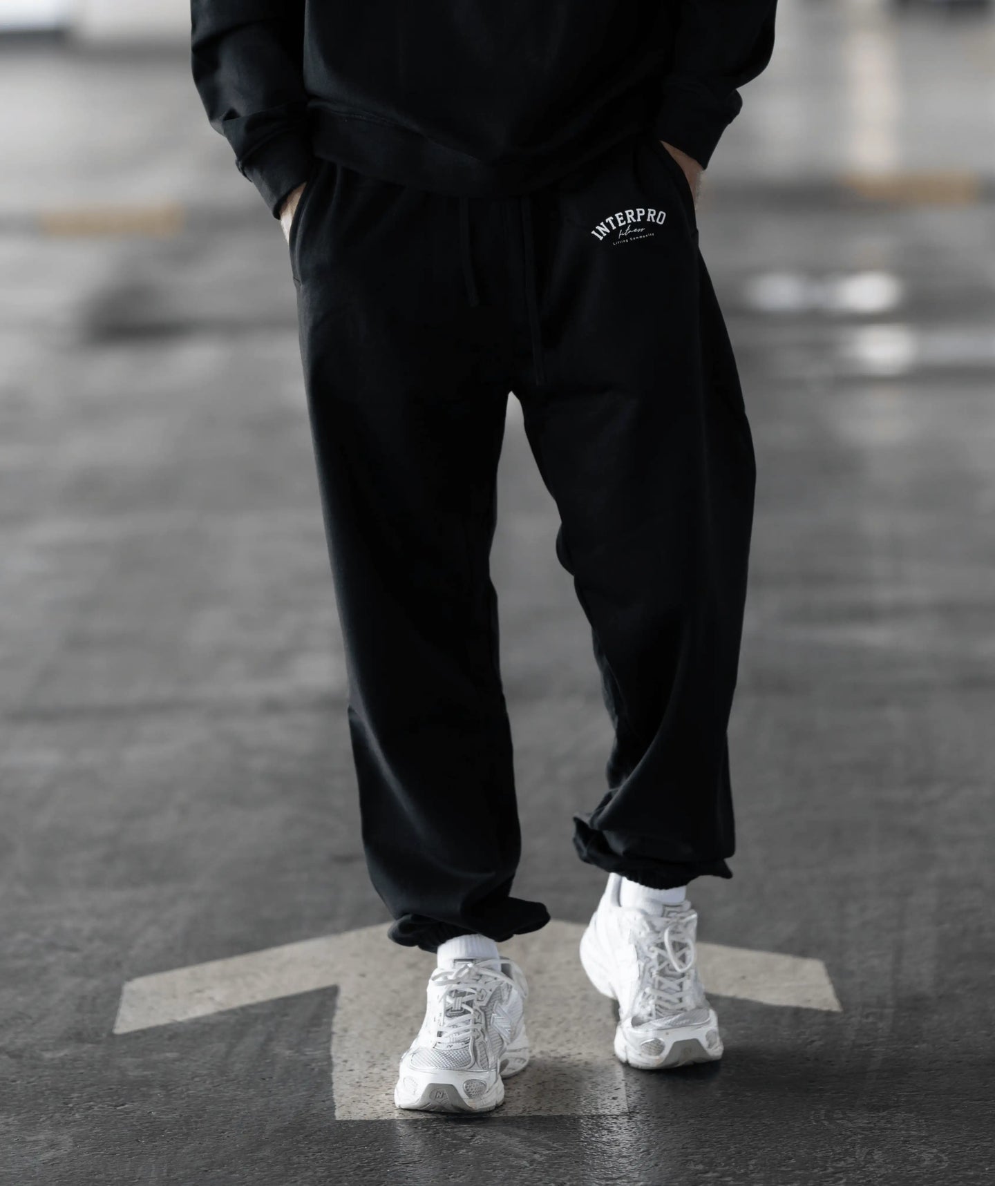 Men's Oversized Joggers - Black