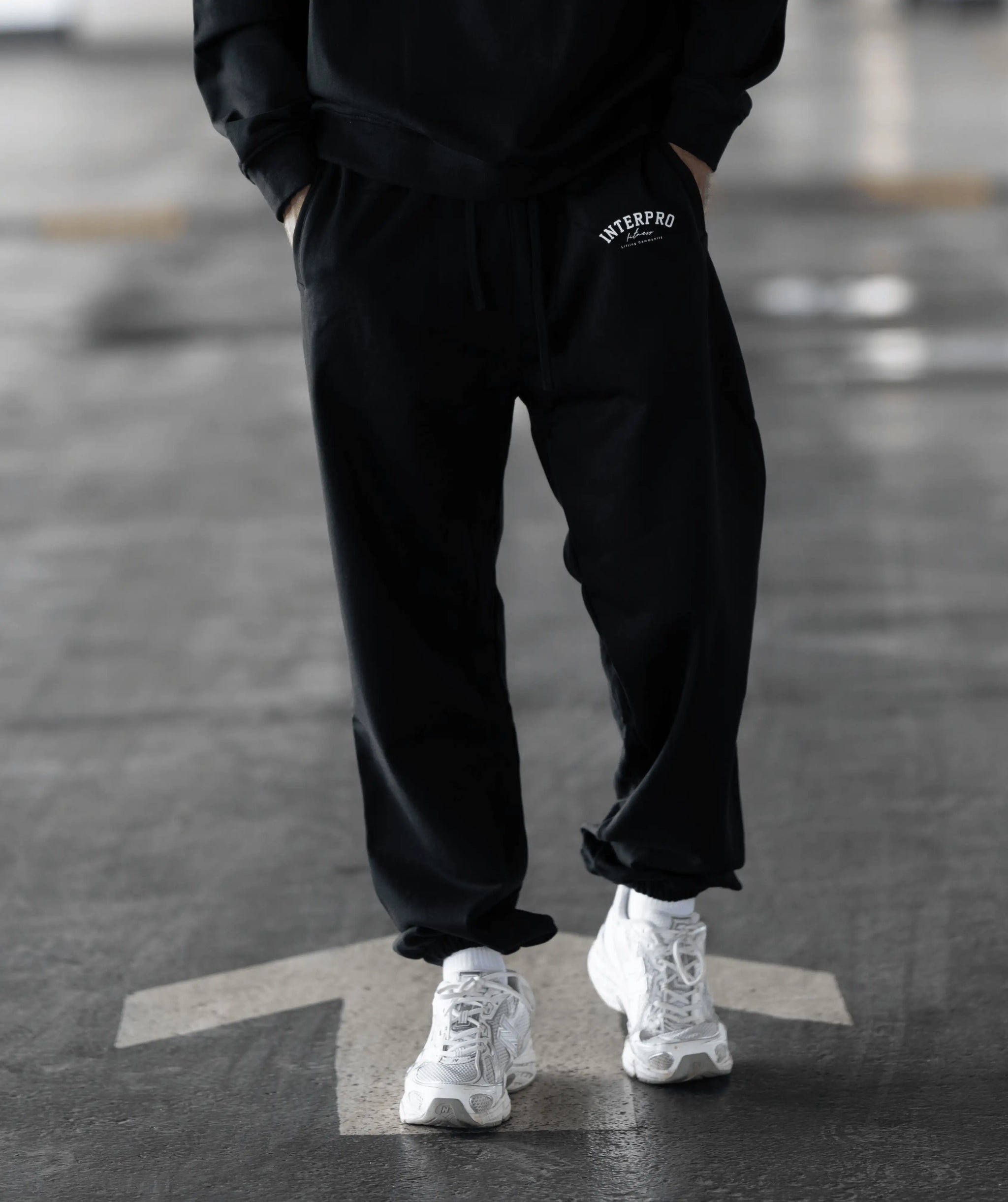 Men's Oversized Joggers - Black